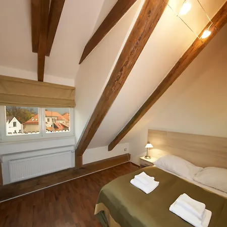 Aparthotel U černé Věže 4*