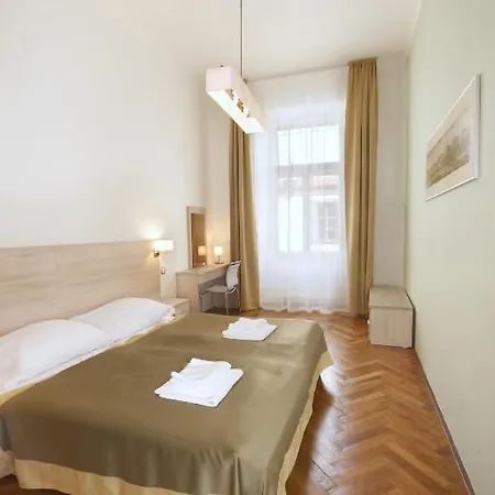 Hotel apartamentowy U Cerne Veze 4*