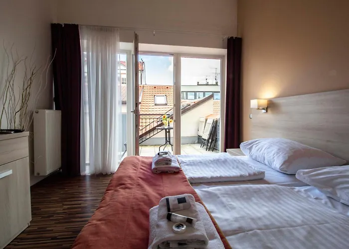 유 체르네 베제 체르케 부데요비체 체스케부데요비체