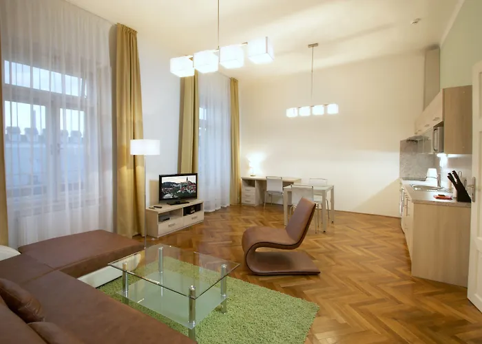 شقة فندقية ريزيدانسه أو تشيرنيه فيجه جيسكيه بوديهجوفيسه تشيسكي بوديوفيتسه